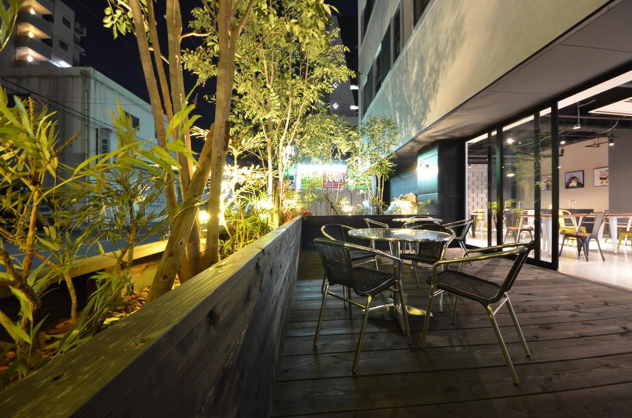 Very Hostel Namba Ōsaka Exterior foto